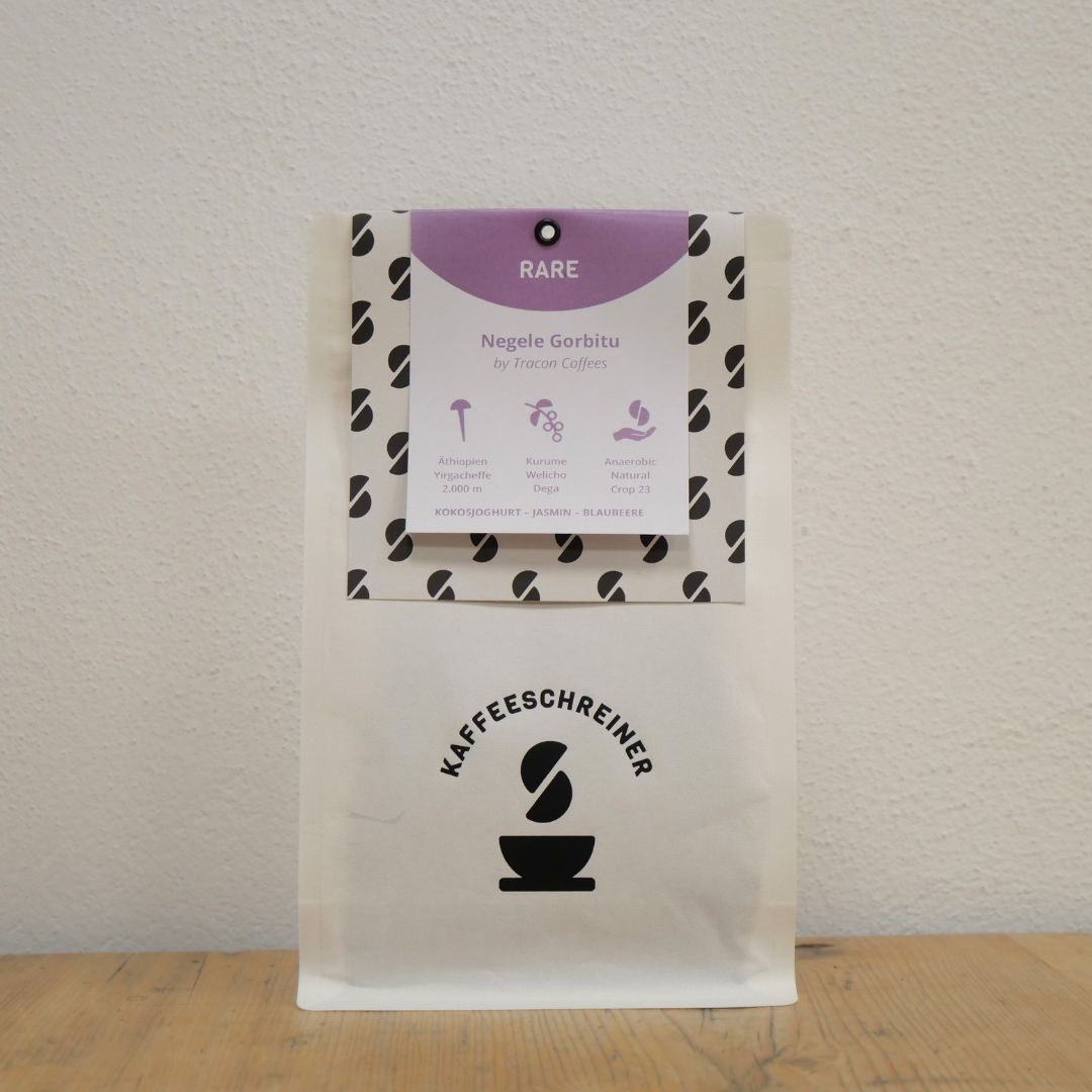 Kaffeeverpackung von Negele Gorbitu, fliederfarbenes Etikett